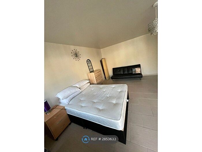 Studio To Rent In Whitehaven, Luton, LU3