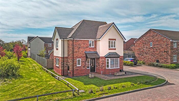 4 Bedroom Detached House For Sale In Samuel Parkes Vale, Tamworth, Staffordshire, B79