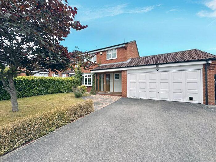 3 Bedroom Detached House For Sale In Bradgate Drive, Four Oaks, Sutton Coldfield, B74