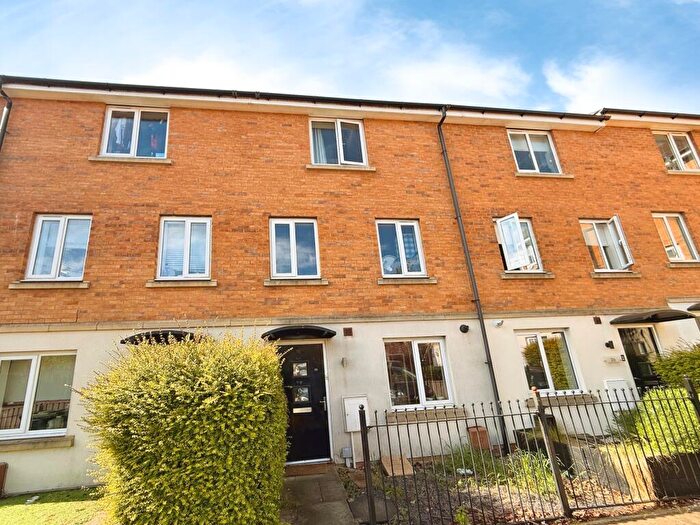 4 Bedroom House To Rent In Farrow Avenue, Hampton Vale, Peterborough, PE7