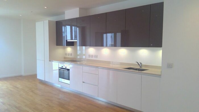 2 Bedroom Flat To Rent In Titan, Stratford London, E20