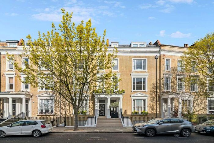 2 Bedroom Flat To Rent In Eardley Crescent, London, SW5