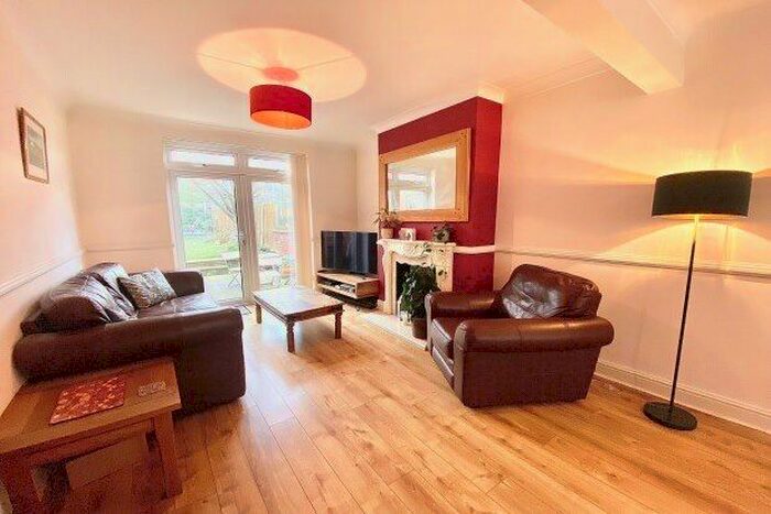 3 Bedroom Property To Rent In Wickham Road, London, E4