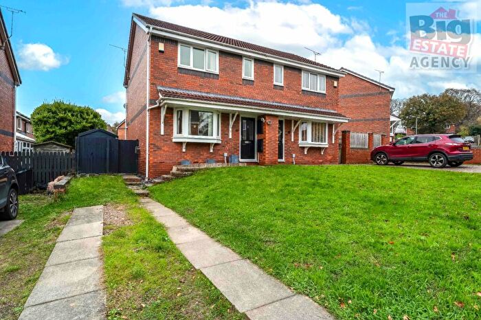 3 Bedroom Semi-Detached House To Rent In Courbet Drive, Connah's Quay, CH5