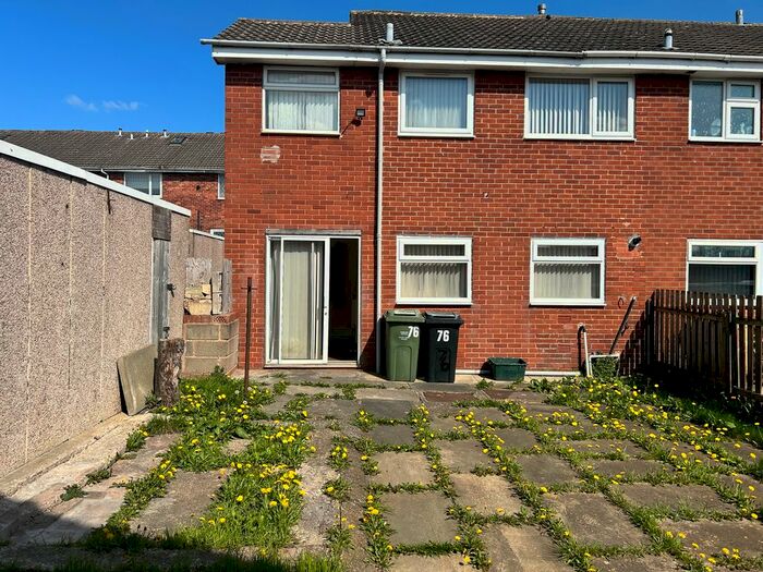 4 Bedroom End Of Terrace House To Rent In Groves Hall Road, Dewsbury, WF13