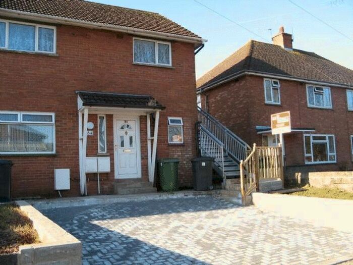 2 Bedroom Flat To Rent In Caerau Lane, Caerau, Cardiff, CF5