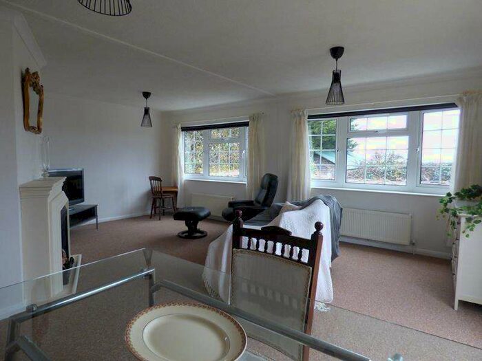 2 Bedroom Commercial Property For Sale In Hook Bank Residential Mobile