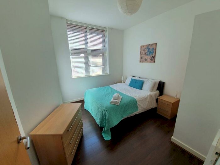 2 Bedroom Apartment To Rent In Warstone Lane, Birmingham, B18