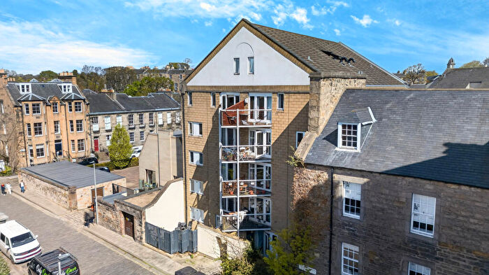 1 Bedroom Flat For Sale In / St Bernard's Row, Edinburgh, EH4