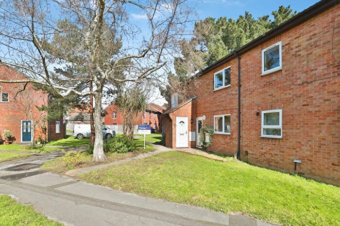 1 Bedroom Maisonette For Sale In Thorncombe Close, Poole, BH17