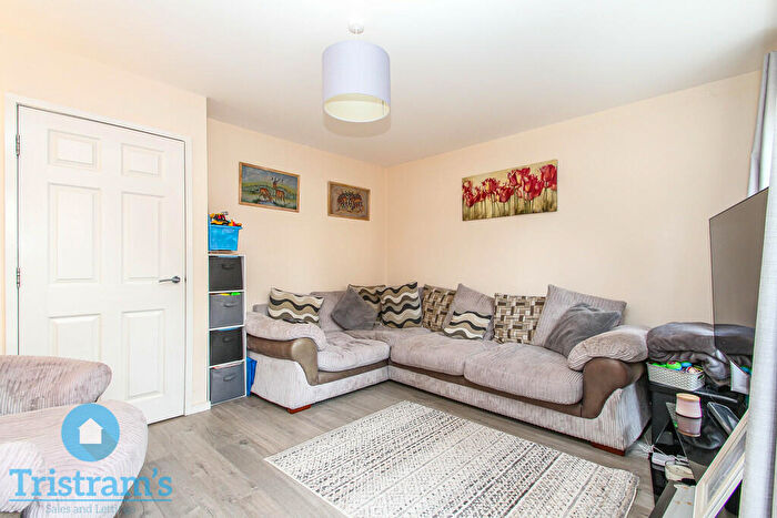 3 Bedroom Town House For Sale In New Lawn Road, Ilkeston, DE7
