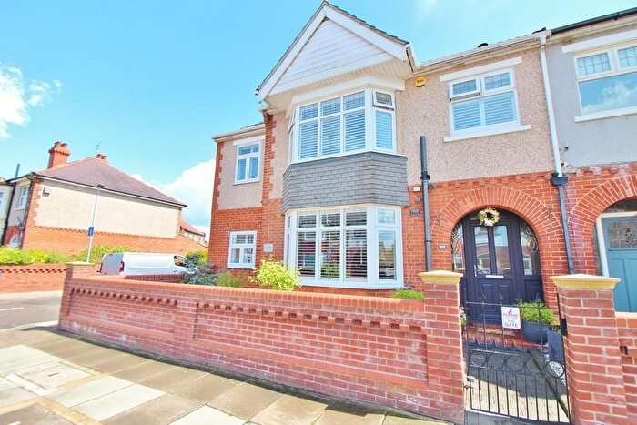 4 Bedroom End Of Terrace House For Sale In Northern Parade, Hilsea, PO2