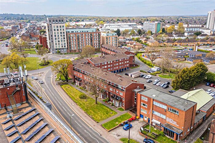 2 Bedroom Flat For Sale In Shenley Road, Borehamwood, Hertfordshire, WD6