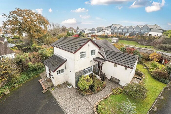 4 Bedroom Detached House For Sale In Tavistock Road, Yelverton, West Devon, PL20