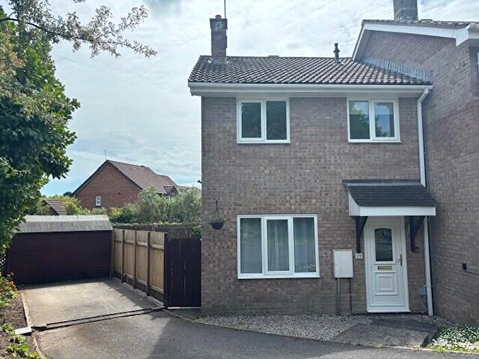 3 Bedroom Semi Detached House To Rent In Mayfield Close, St Austell, PL25