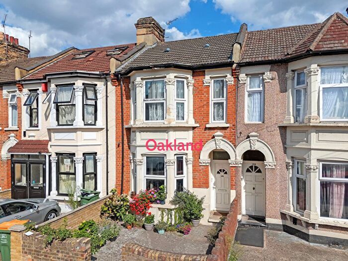 2 Bedroom Flat To Rent In Sheringham Avenue, London, E12