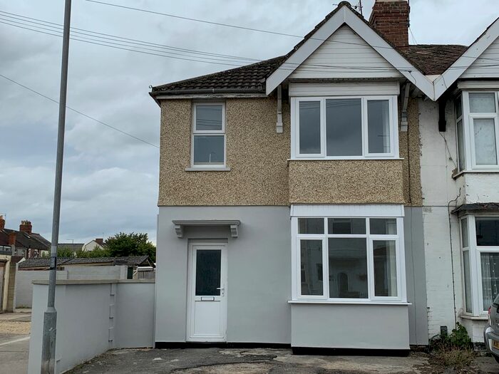 1 Bedroom Flat To Rent In Ferndale Road, Swindon, SN2