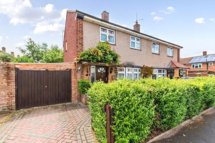 2 Bedroom Semi-Detached House For Sale In Harvill Road, Sidcup, DA14
