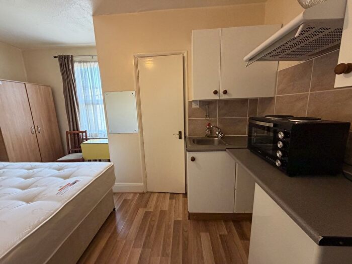1 Bedroom Studio To Rent In Ilex Road, London, NW10