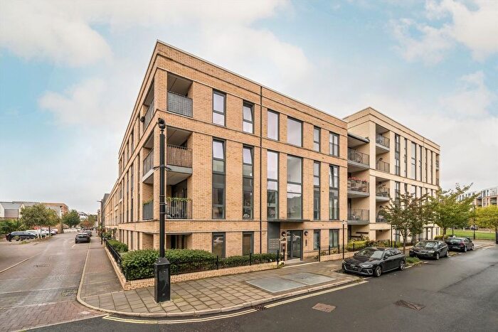 2 Bedroom Flat For Sale In Eythorne Road, London, SW9