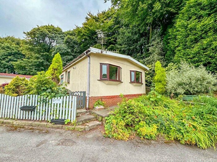 2 Bedroom Detached Bungalow For Sale In Carter Hall Park, Acre, Rossendale, BB4