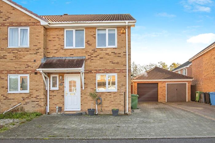 3 Bedroom Semi-Detached House For Sale In McWilliam Close, Talbot Village, BH12