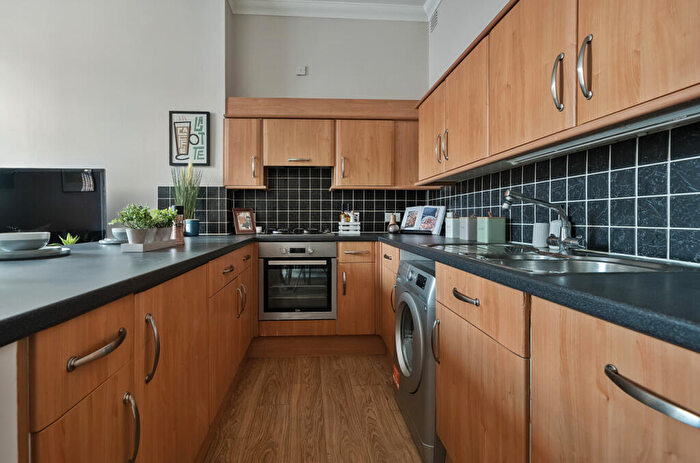 1 Bedroom Flat For Sale In London Road, Southampton, Hampshire, SO15