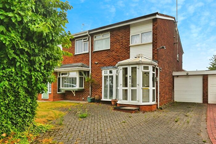 3 Bedroom Semi-Detached House For Sale In Runcorn Close, Birmingham, B37