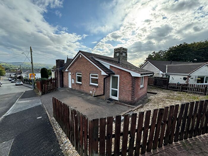 3 Bedroom Bungalow To Rent In Y Gorsedd, Ammanford, SA18