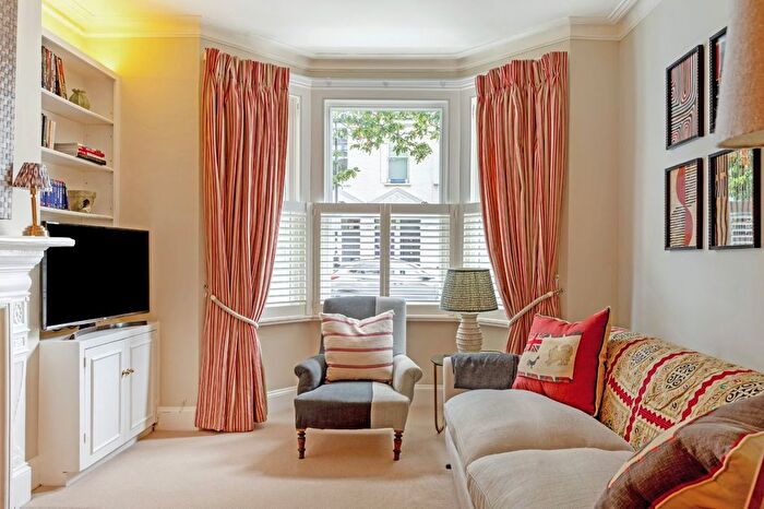 4 Bedroom Terraced House For Sale In Bronsart Road, Fulham, London, SW6
