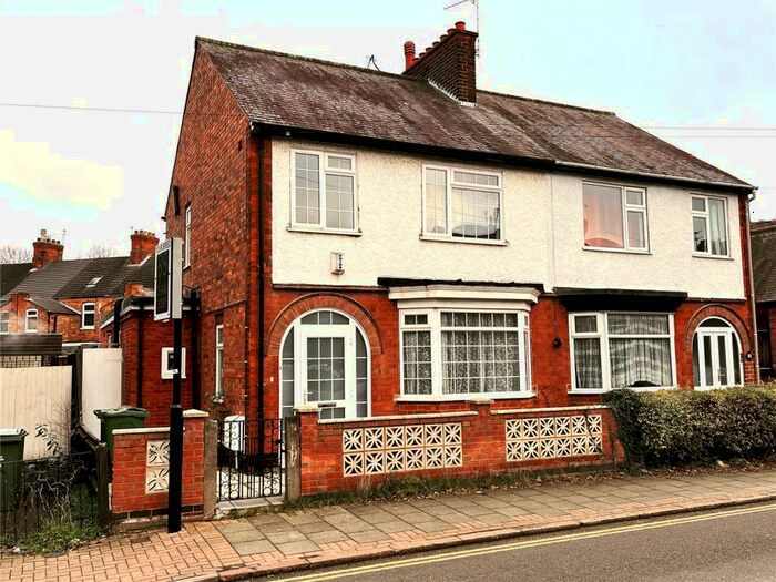 3 Bedroom Semi-Detached House To Rent In Wharncliffe Road, Loughborough, Leicestershire, LE11