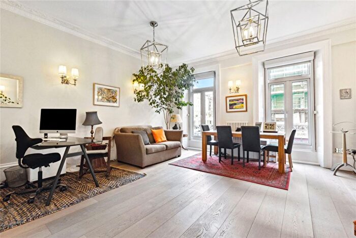 2 Bedroom Flat To Rent In Gloucester Road, South Kensington, SW7