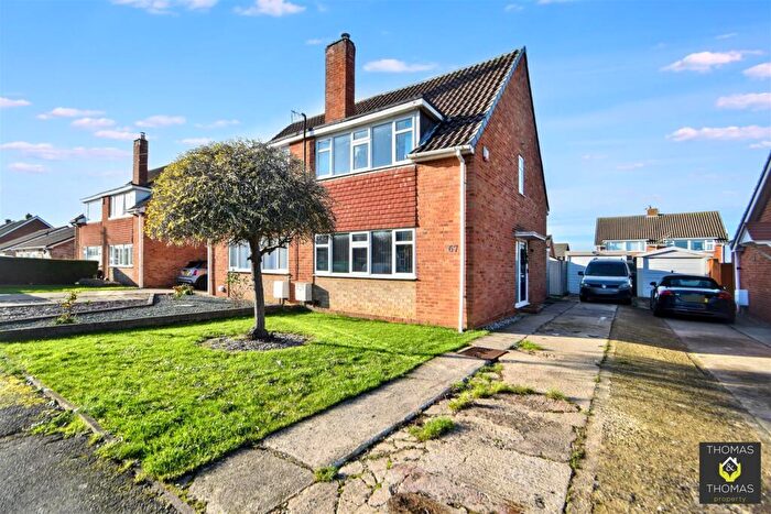 3 Bedroom Semi-Detached House For Sale In Mayfield Drive, Hucclecote, Gloucester, GL3