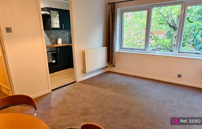 1 Bedroom Flat For Sale In Ollgar Close, London, W12