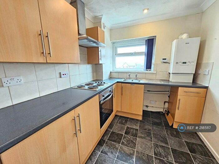 2 Bedroom Flat To Rent In Lindsay Court, Lytham St. Annes, FY8