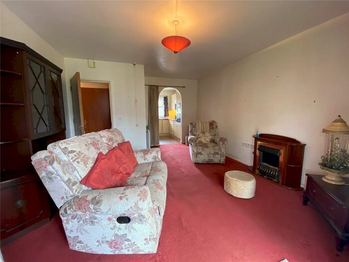 2 Bedroom Flat To Rent In Flat 12, Cawdor Court, Spring Gardens