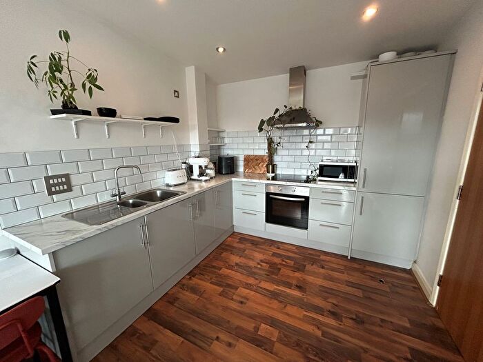 2 Bedroom Flat To Rent In Camden Street, Birmingham, B1