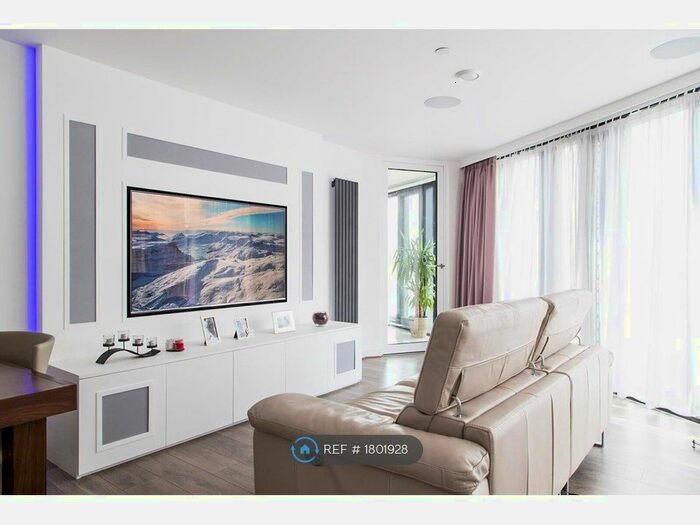 2 Bedroom Flat To Rent In Unex Tower, London, E15
