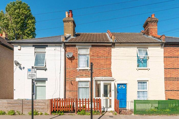 2 Bedroom Terraced House For Sale In Warren Road, Croydon, CR0