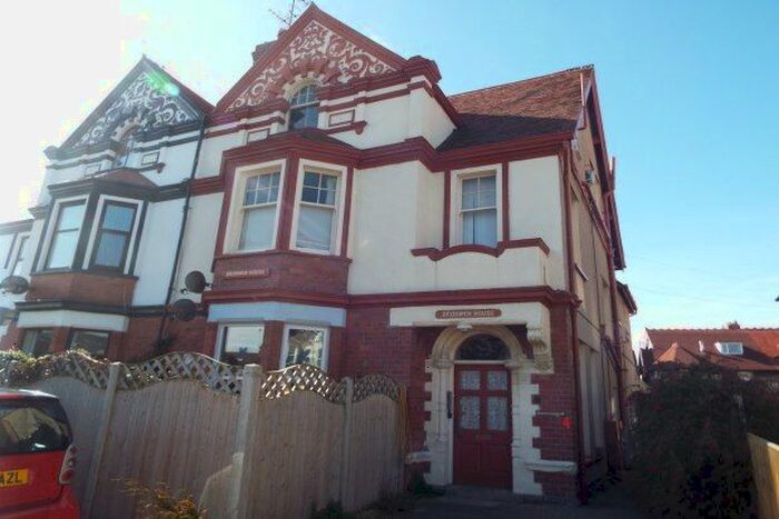 1 Bedroom Flat To Rent In 28 Caroline Road, Llandudno LL30