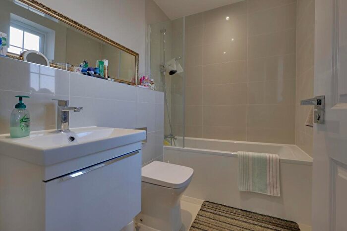 2 Bedroom Semi-Detached Bungalow For Sale In Deerleap Lane, Rowlands Castle, PO9