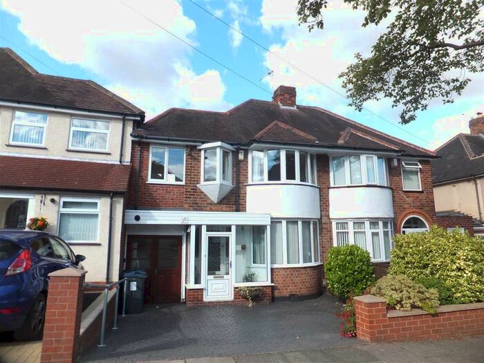 3 Bedroom Semi-Detached House To Rent In Beechmore Road, Yardley, Birmingham B26