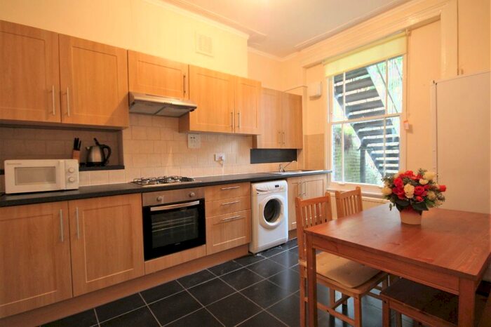 1 Bedroom Flat To Rent In Regina Road, Finsbury Park, London, N4