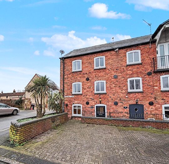 3 Bedroom End Of Terrace House For Sale In The Malt Kiln, Rectory Lane, Waddington, Lincoln, LN5