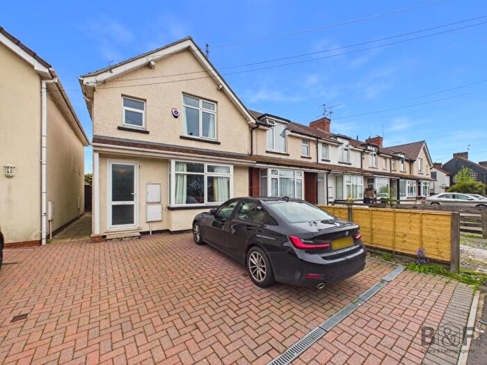 3 Bedroom End Of Terrace House For Sale In Church Road Soundwell, BS16