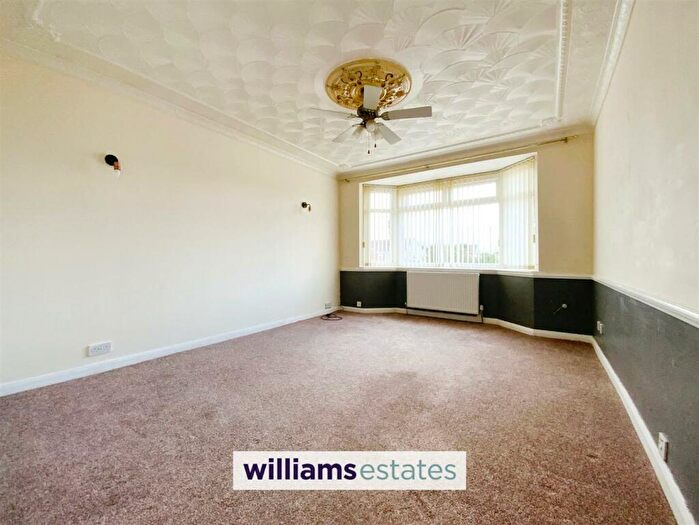 2 Bedroom Detached Bungalow For Sale In Garnett Drive, Prestatyn, LL19