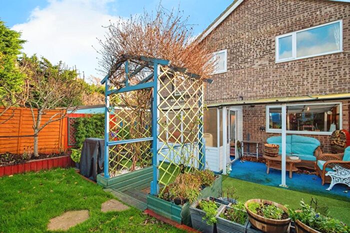 4 Bedroom Detached House For Sale In Stoborough Close, Weymouth, DT3