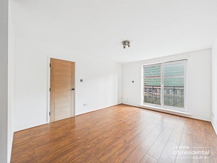 2 Bedroom Flat For Sale In Waterloo Quay, Liverpool, L3