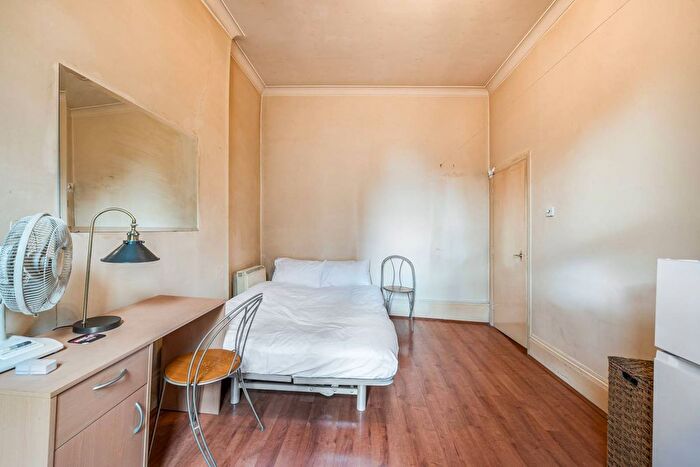 Studio To Rent In Upper Montagu Street, Baker Street, London, W1H