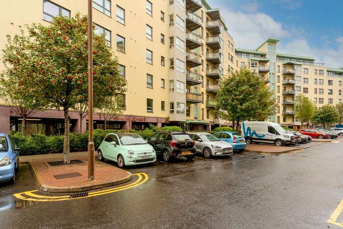 3 Bedroom Apartment To Rent In Portland Gardens, The Shore, Edinburgh, EH6